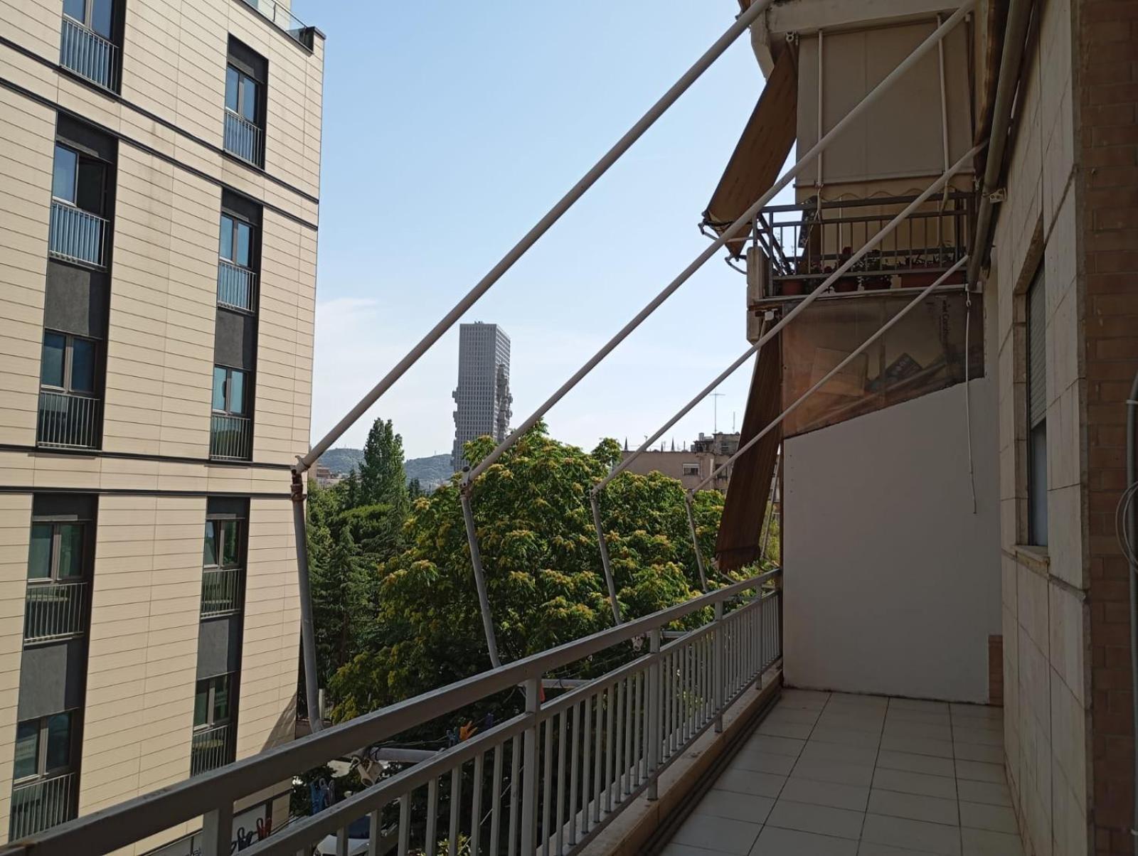 Royal Hostel Tirana Exterior photo